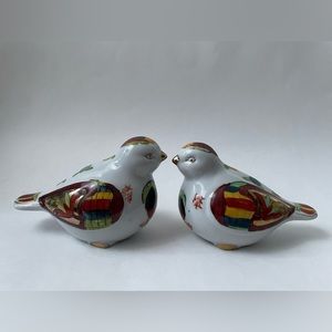 Vintage 2 Piece Chinese hand painted ceramic birds/doves